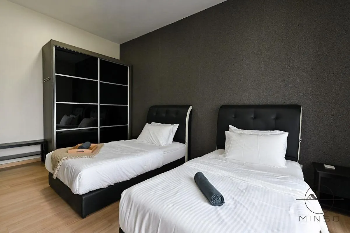 Cube 8 Teens Austin #3Pax #Central #1Br Johor Bahru