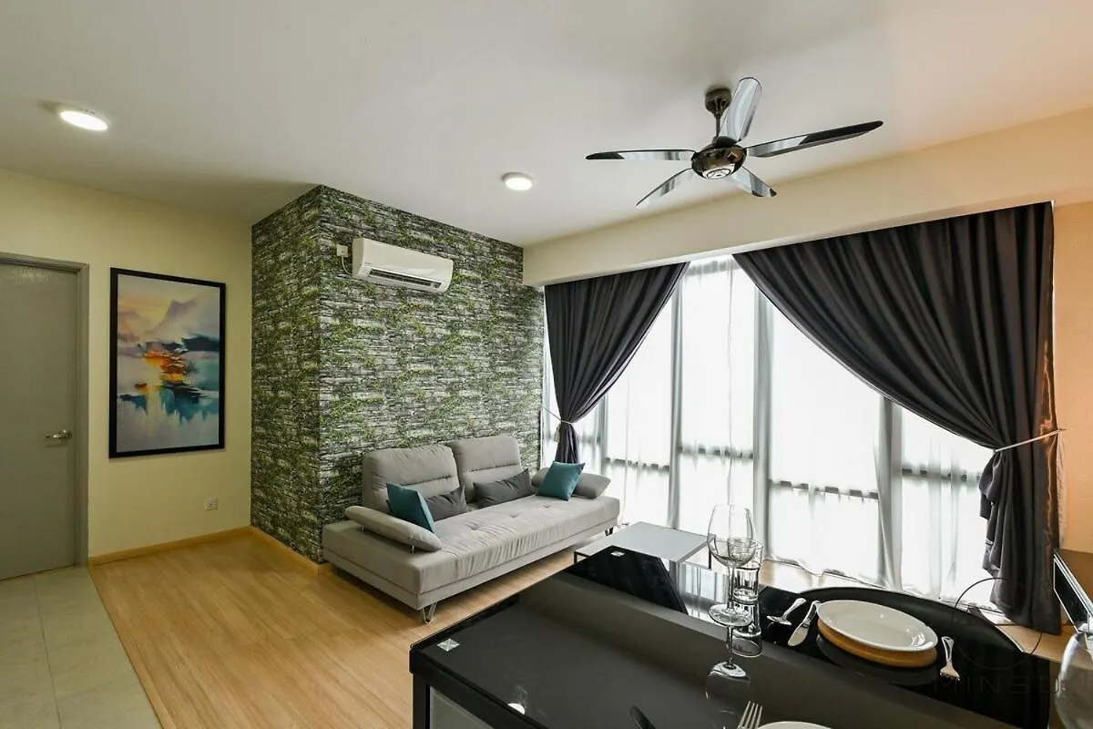 Apartment Cube 8 Teens Austin #3Pax #Central #1Br Johor Bahru