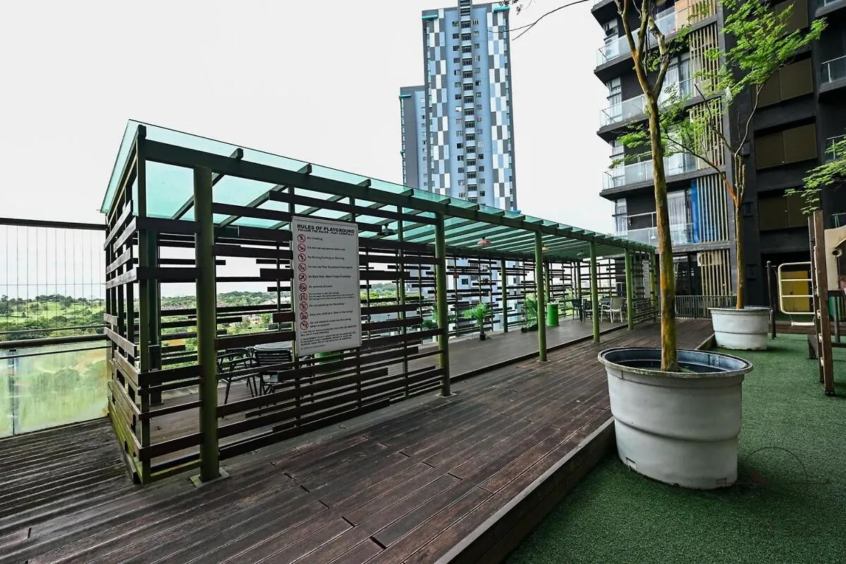 Apartment Cube 8 Teens Austin #3Pax #Central #1Br Johor Bahru Malaysia